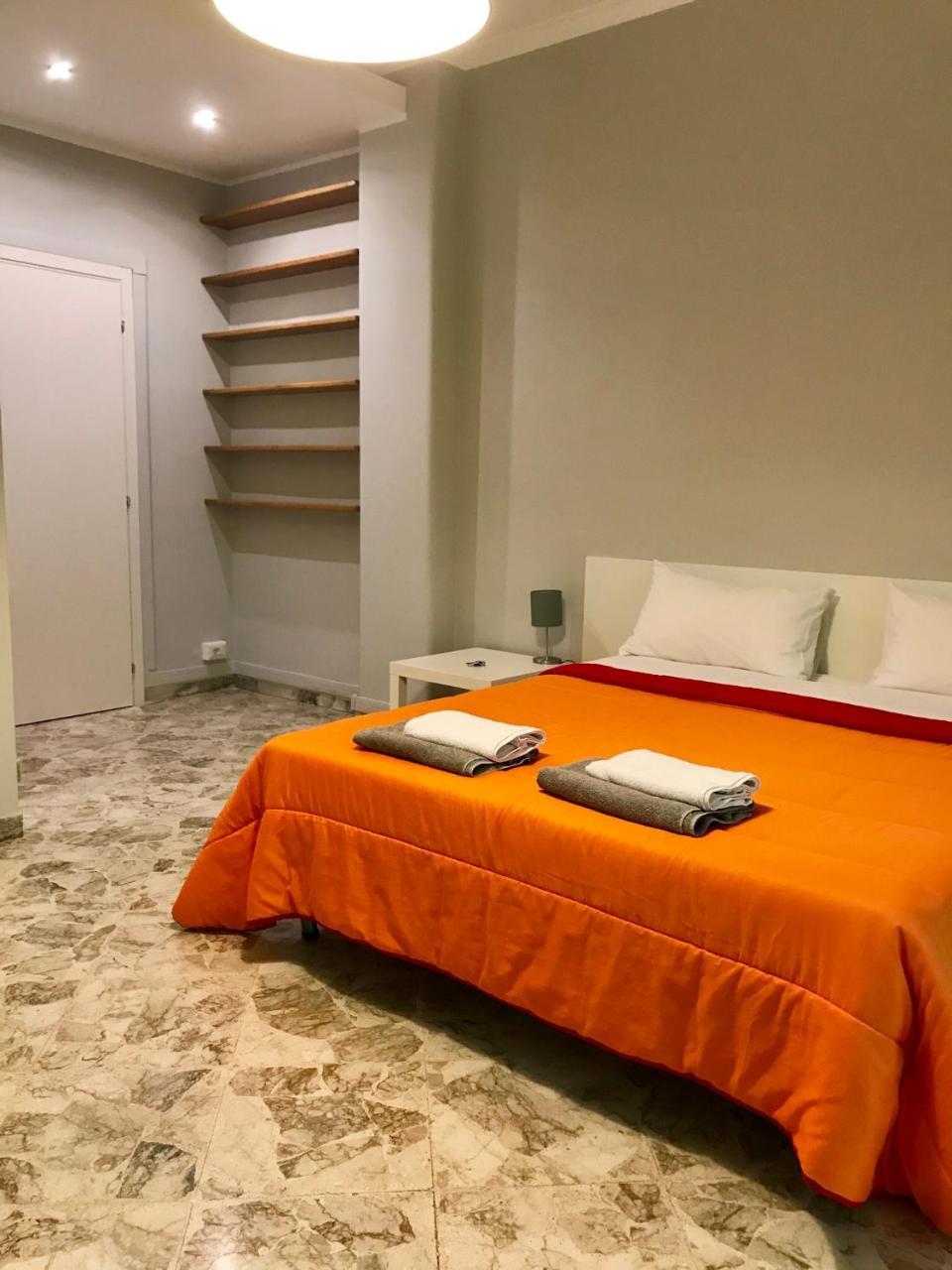 Cavour 124 -Guest-Room- Bari Bagian luar foto